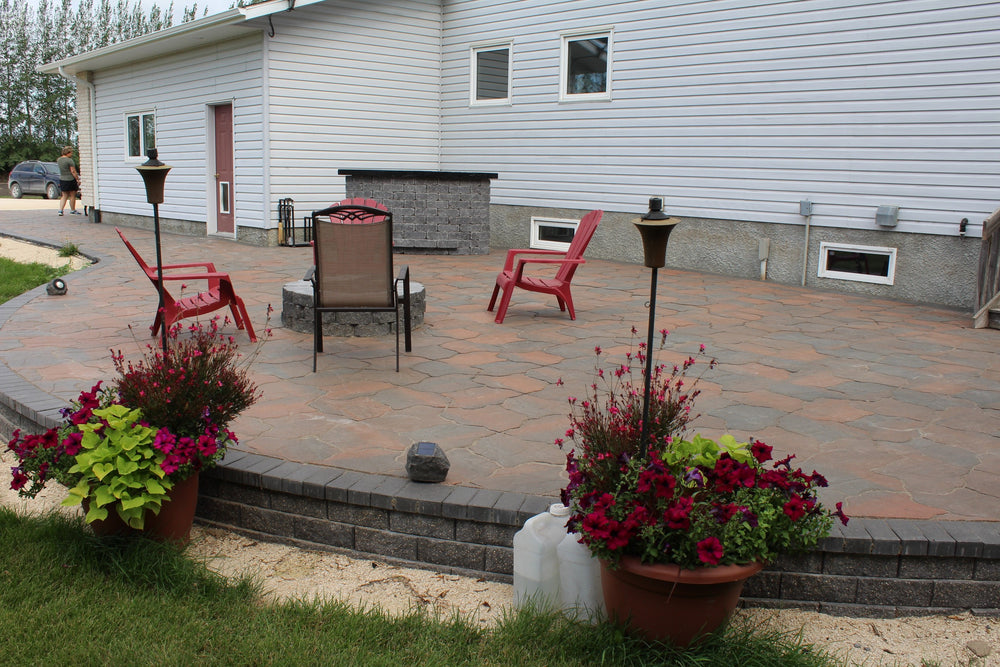 Outdoor Living: Patio